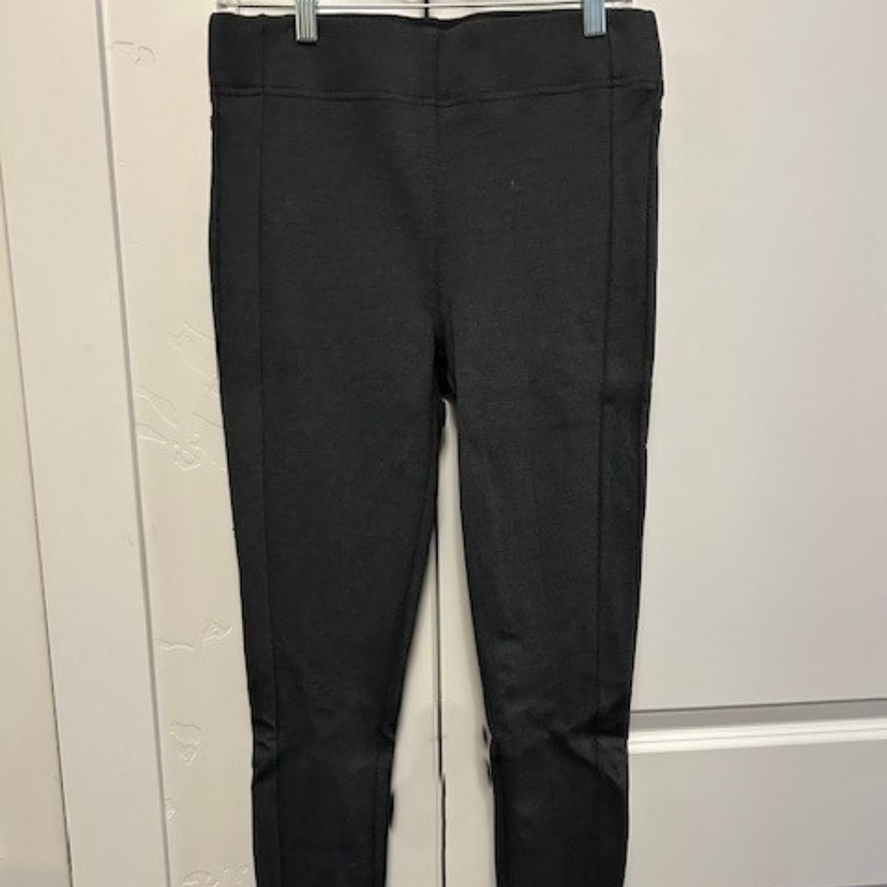 Loft Leggings dark navy size M.  Rayon, nylon, spandex. Slim through hip.